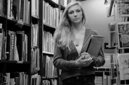 O Encontro Proibido na Biblioteca